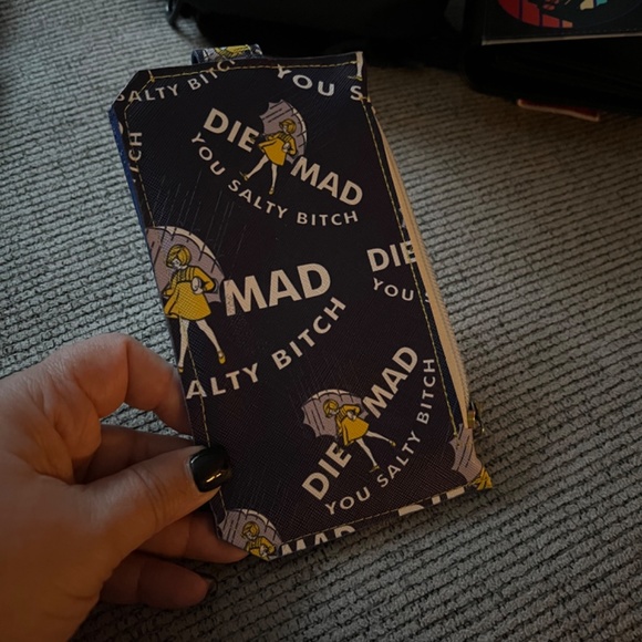 Salty wallet - Picture 5 of 9